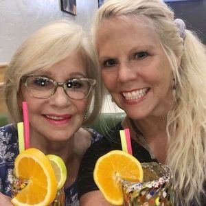 Meet your Posher, Carolyn